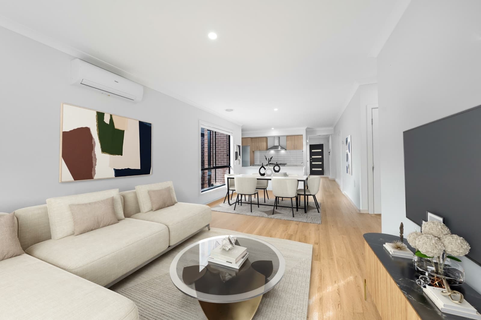 5 Benson Drive, WERRIBEE, Werribee - Thumbnail 2