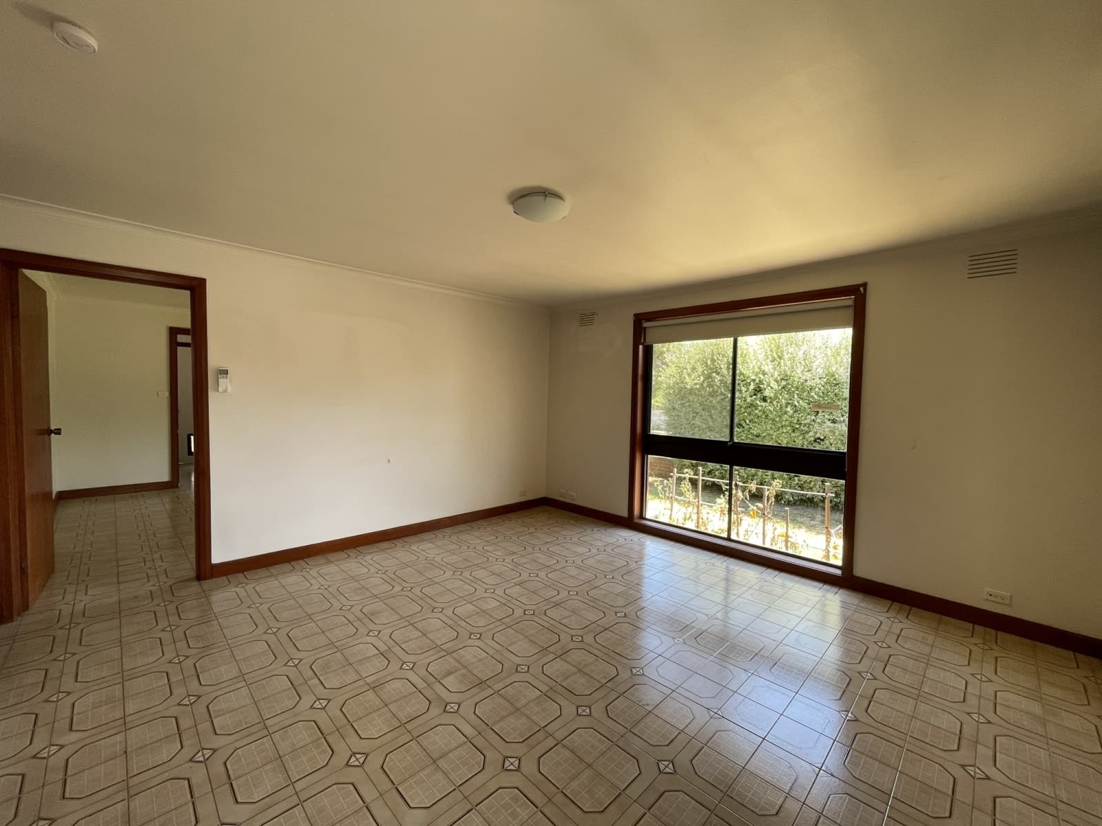 1/117 Harold Street, THORNBURY, Thornbury - Thumbnail 2