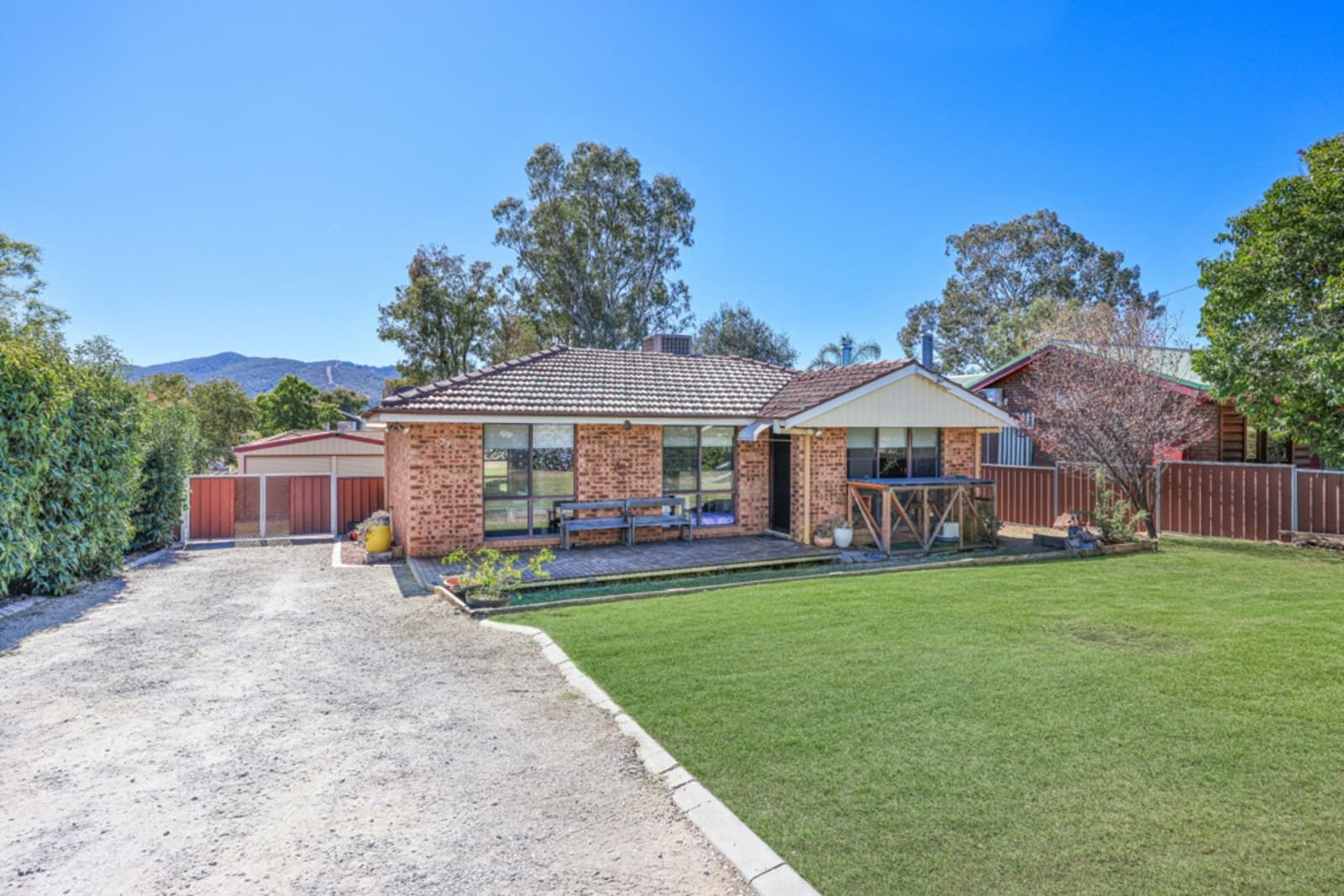 77 Calala Lane, TAMWORTH, Tamworth - Image 1
