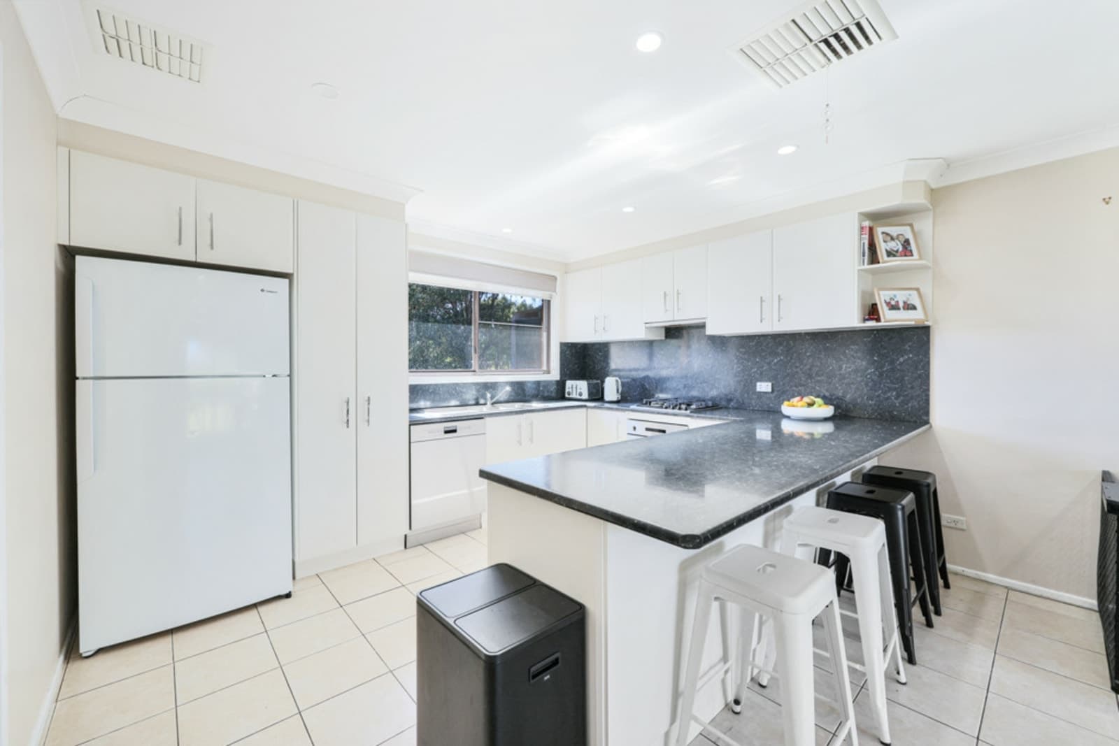 77 Calala Lane, TAMWORTH, Tamworth - Thumbnail 2