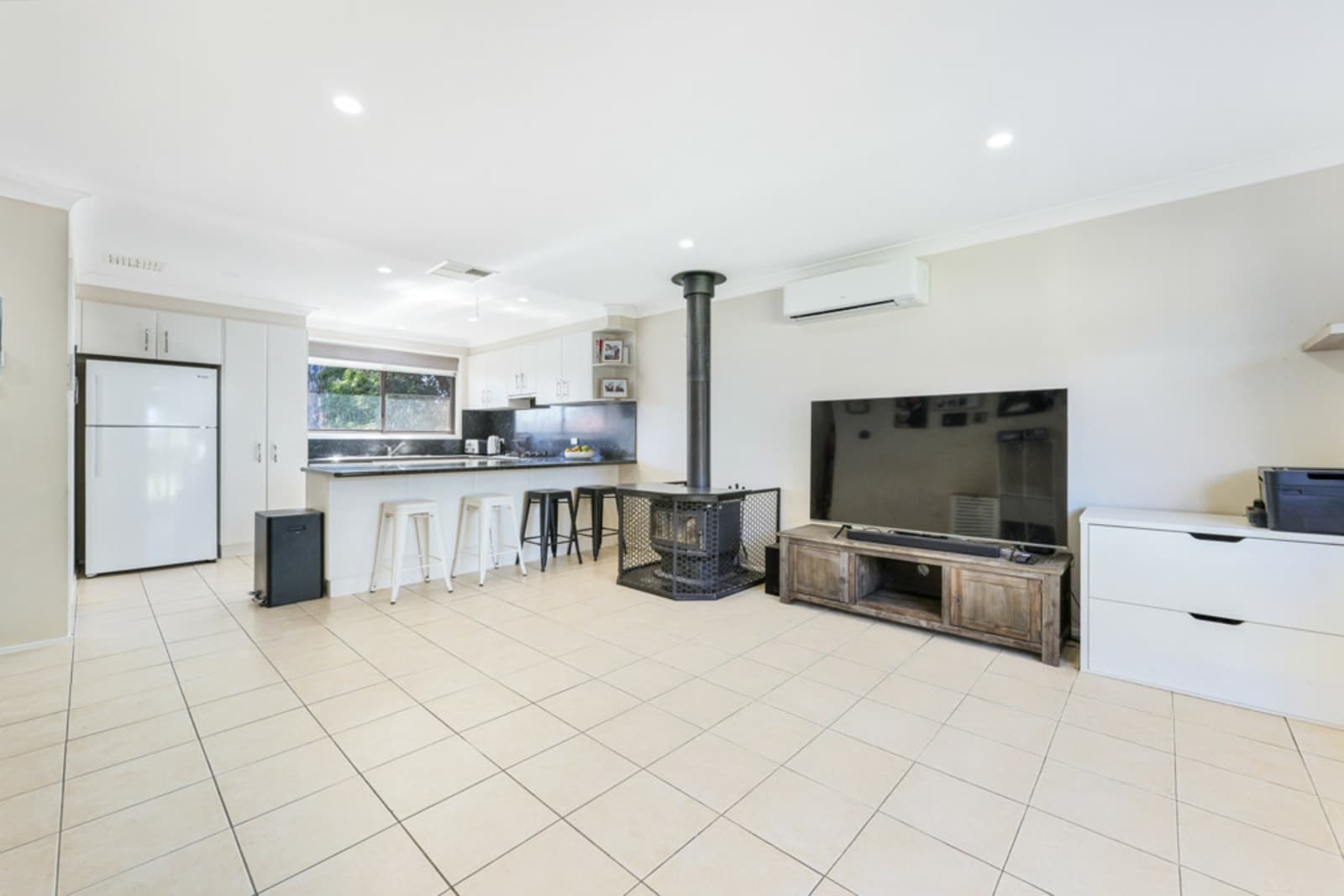 77 Calala Lane, TAMWORTH, Tamworth - Thumbnail 3