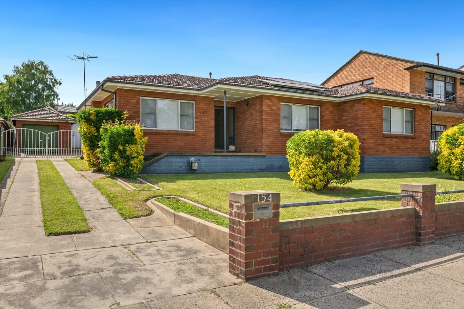 154 Clinton Street, ORANGE, Orange - Image 1