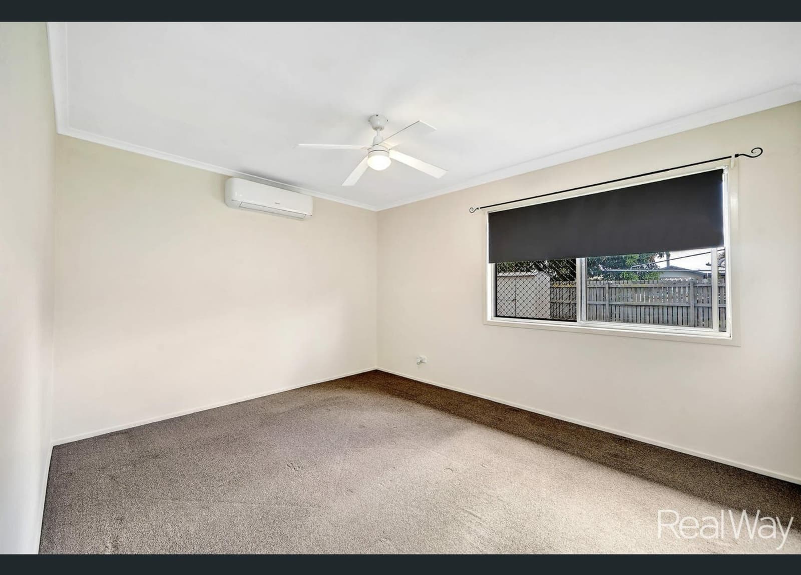 14 Schoch Street, AVENELL HEIGHTS, Avenell Heights - Thumbnail 8