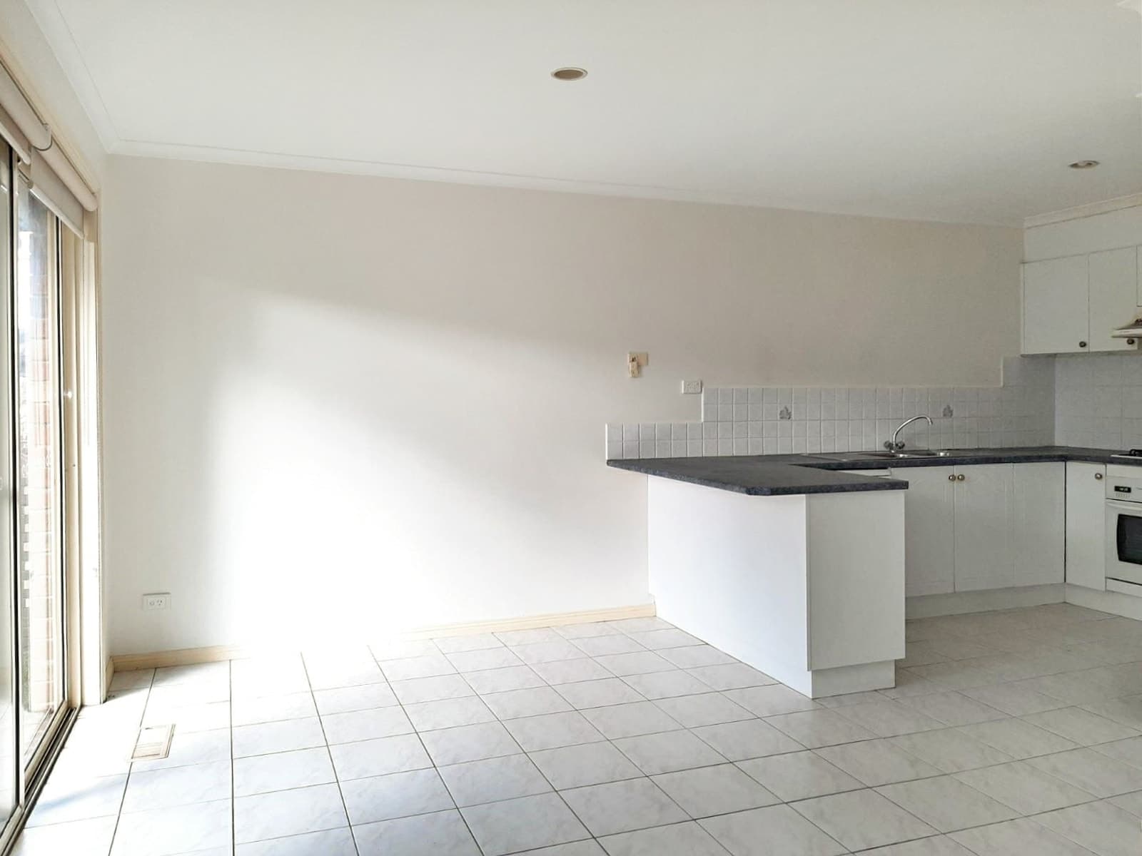 4/456 Clayton Road, CLAYTON SOUTH, Clayton South - Thumbnail 2