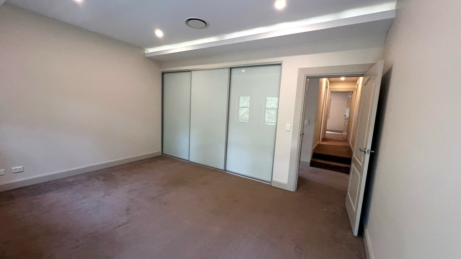 5 Larnook Close, OATLANDS, Oatlands - Thumbnail 4
