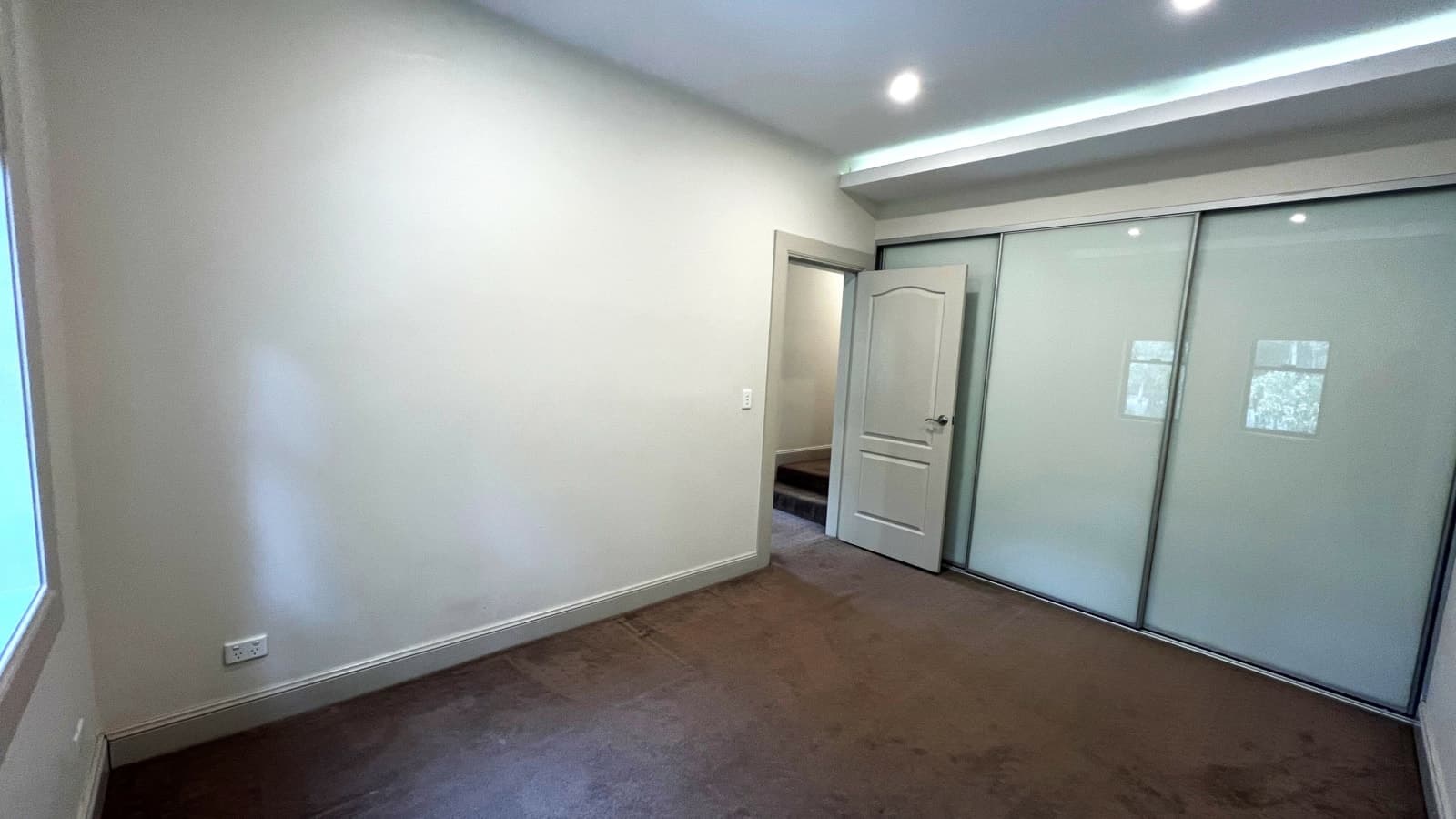 5 Larnook Close, OATLANDS, Oatlands - Thumbnail 8