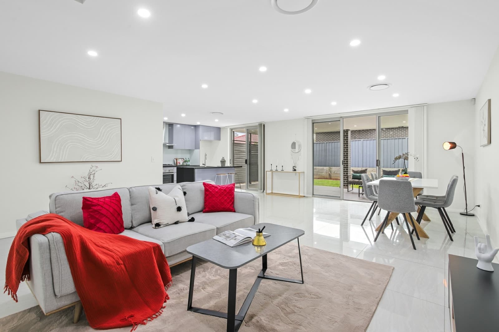 14A Warra Street, WENTWORTHVILLE, Wentworthville - Thumbnail 2