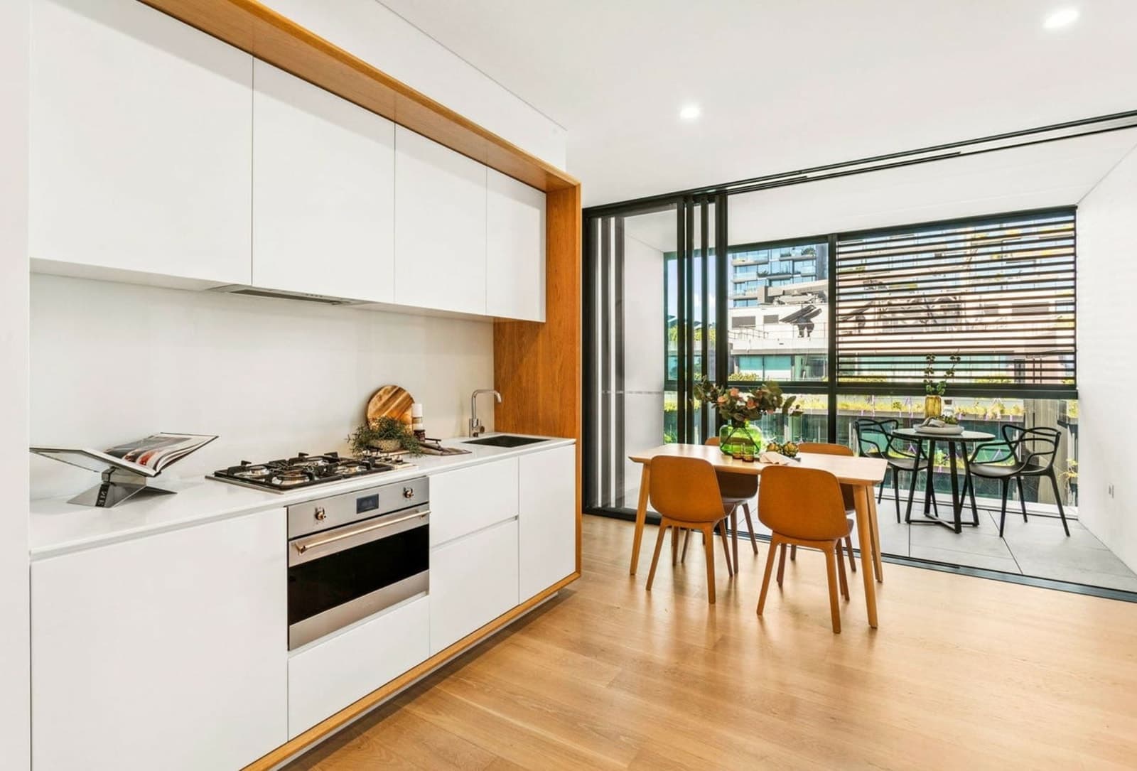 1801/1 Chippendale Way, CHIPPENDALE, Chippendale - Thumbnail 2