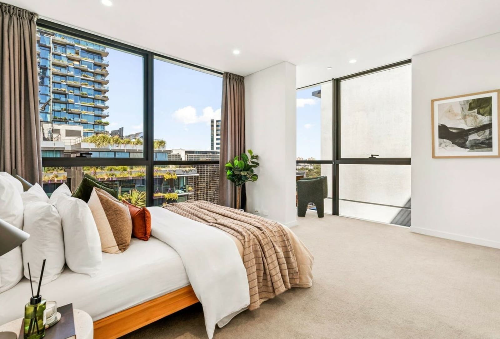 1801/1 Chippendale Way, CHIPPENDALE, Chippendale - Thumbnail 3
