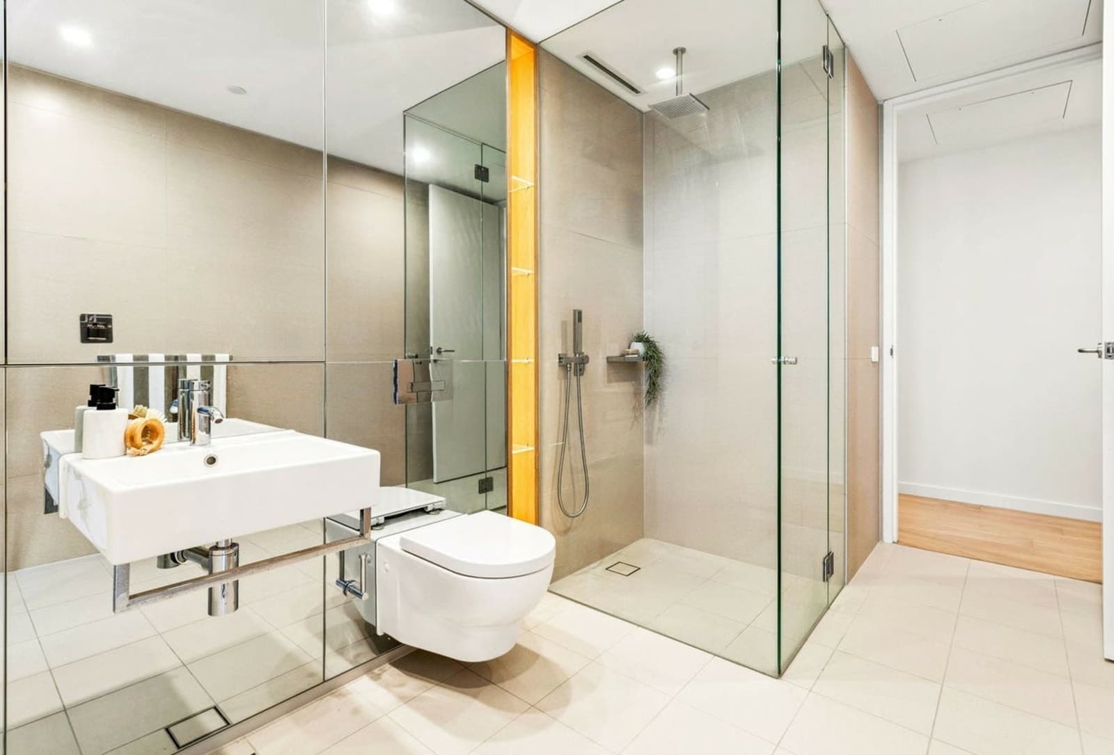 1801/1 Chippendale Way, CHIPPENDALE, Chippendale - Thumbnail 4