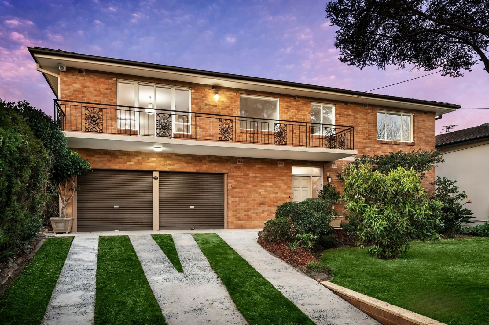 169 Starkey Street, KILLARNEY HEIGHTS, Killarney Heights - Image 1