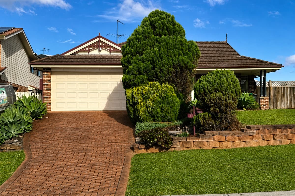 7 Severn Place, Kearns - Thumbnail 2