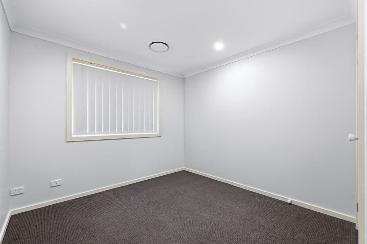 51 Belmont Avenue, Spring Farm - Thumbnail 8