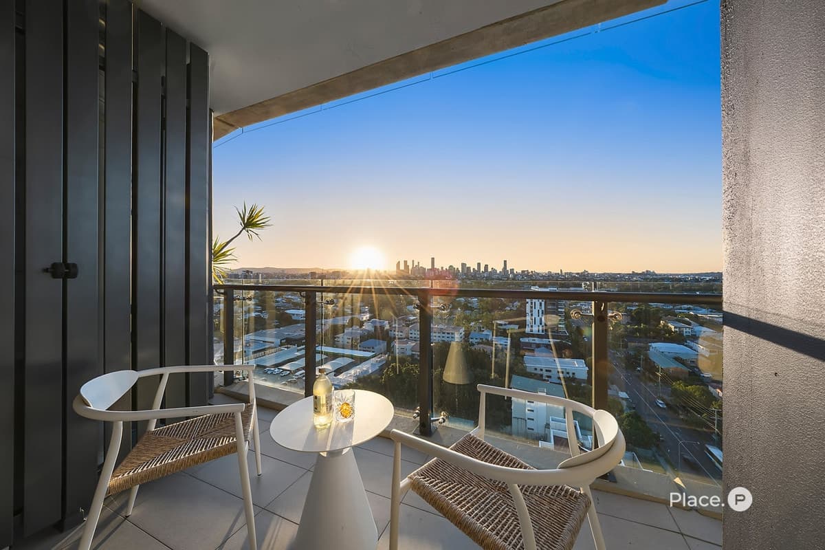300 Old Cleveland Road, Coorparoo - Thumbnail 3