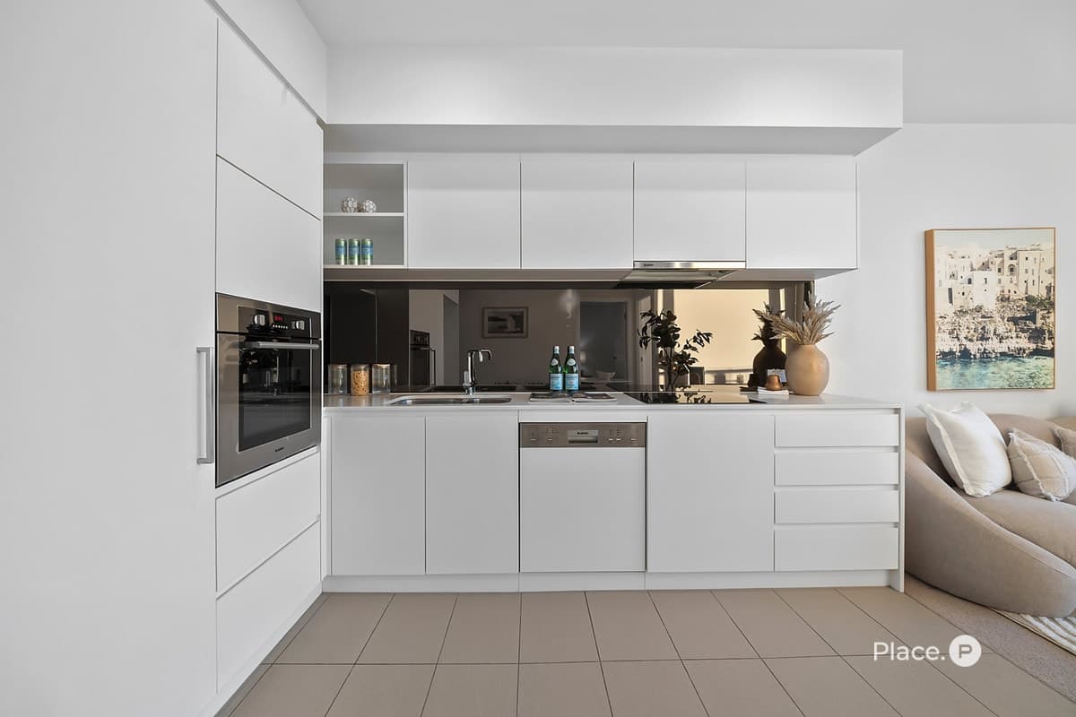 300 Old Cleveland Road, Coorparoo - Thumbnail 5