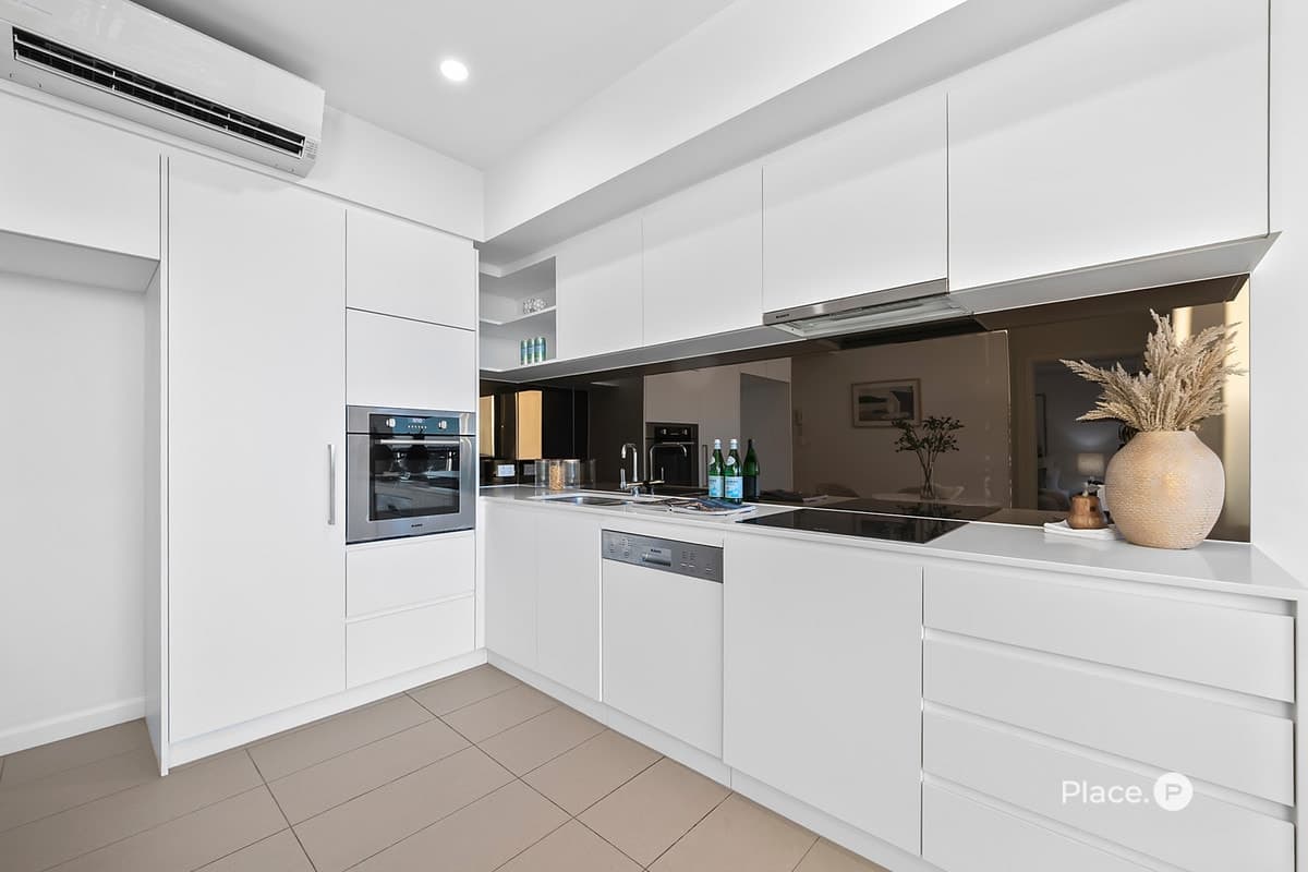 300 Old Cleveland Road, Coorparoo - Thumbnail 6