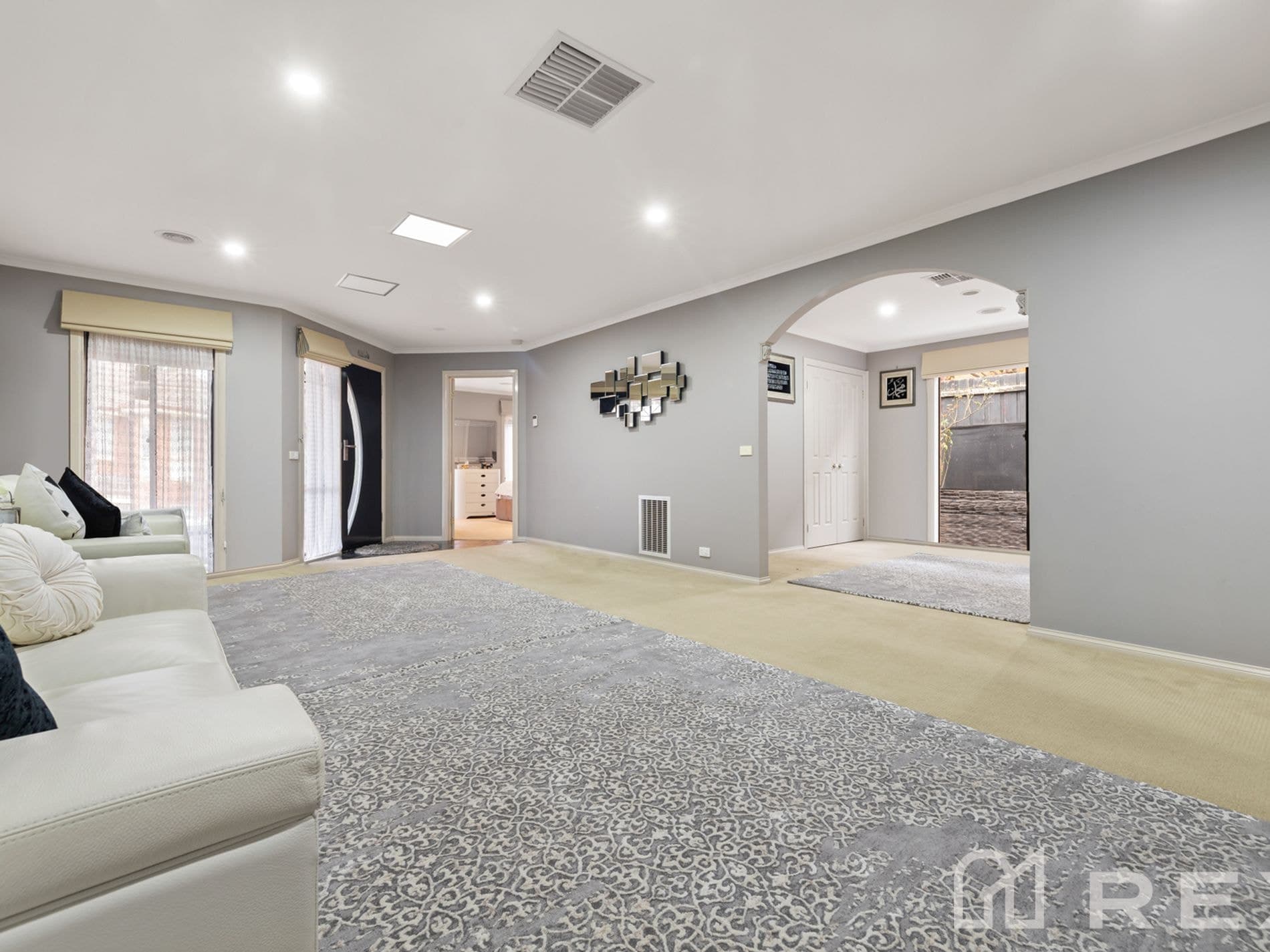 16 Homewood Boulevard, HALLAM, Hallam - Thumbnail 2