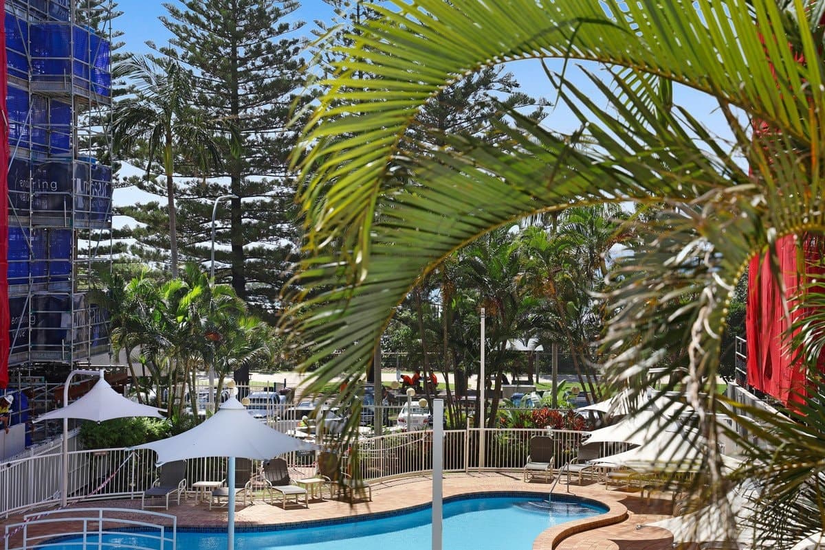 2B/3 Second Avenue, Burleigh Heads QLD 4220, Burleigh Heads - Thumbnail 3