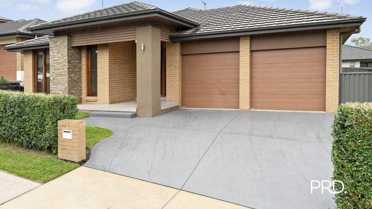 8 Domus St, Glenmore Park NSW 2745, Glenmore Park - Image 1