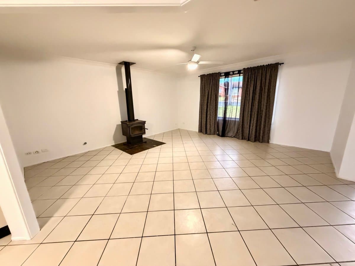 13 Grant Street, KOOTINGAL NSW 2352, Kootingal - Thumbnail 3