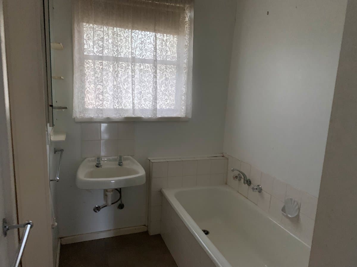 6 Logan Court, SHEPPARTON VIC 3630, Shepparton - Thumbnail 4