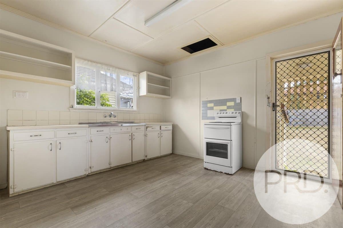 27 Wilclarke Street, UPPER MOUNT GRAVATT QLD 4122, Upper Mount Gravatt - Thumbnail 6