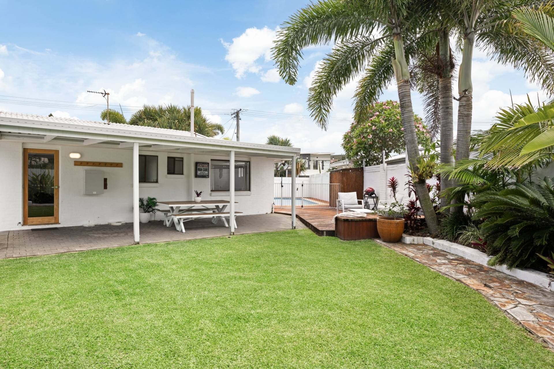 4 Yaringa Avenue, Buddina - Thumbnail 2