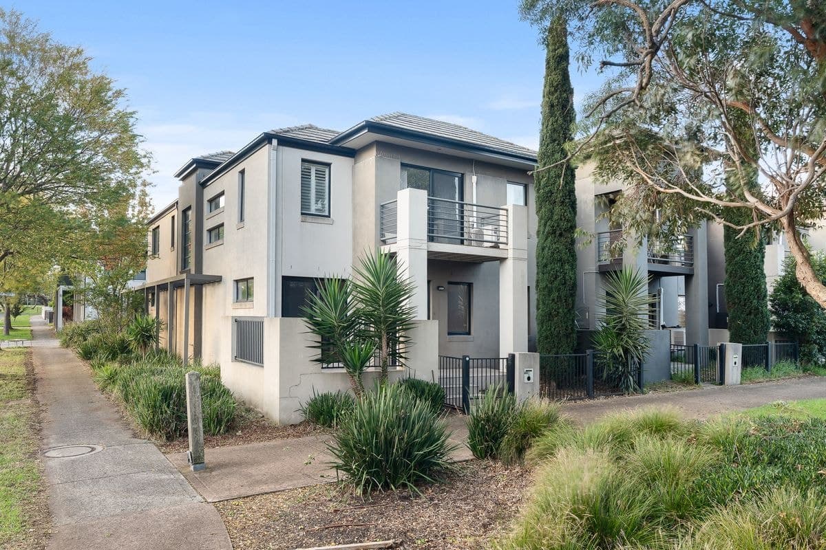 1 Rathdowne Walk, EPPING, Epping - Image 1