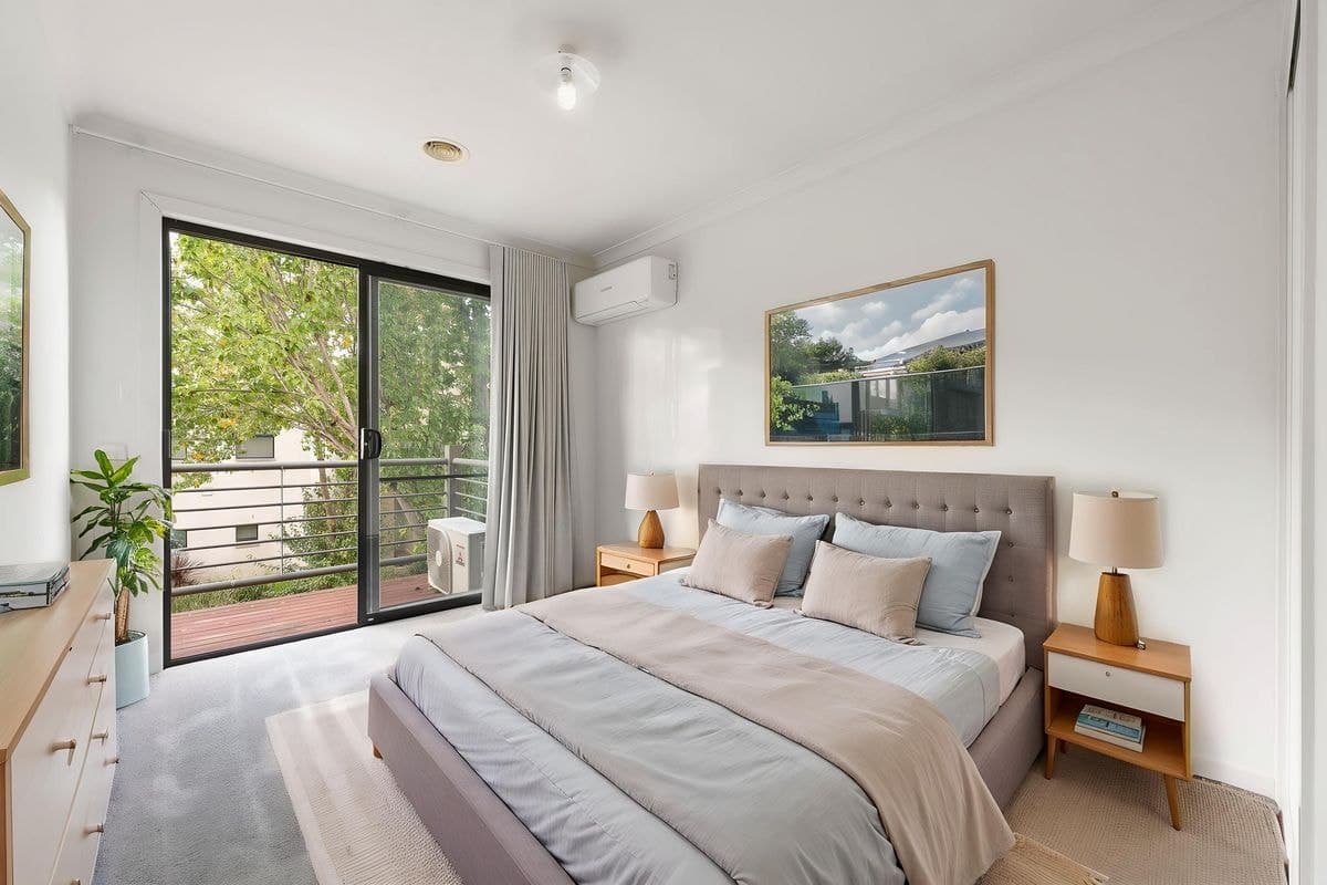 1 Rathdowne Walk, EPPING, Epping - Thumbnail 6