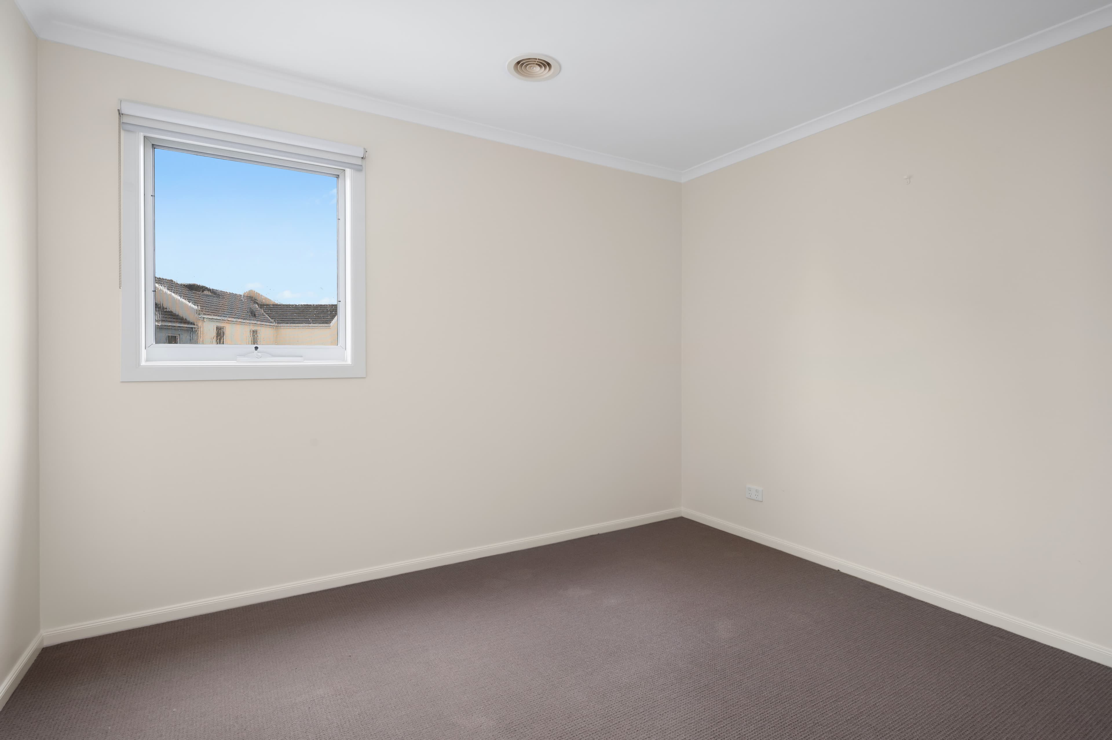 5 Hawthorn Way, Glen Waverley, Glen Waverley - Thumbnail 4