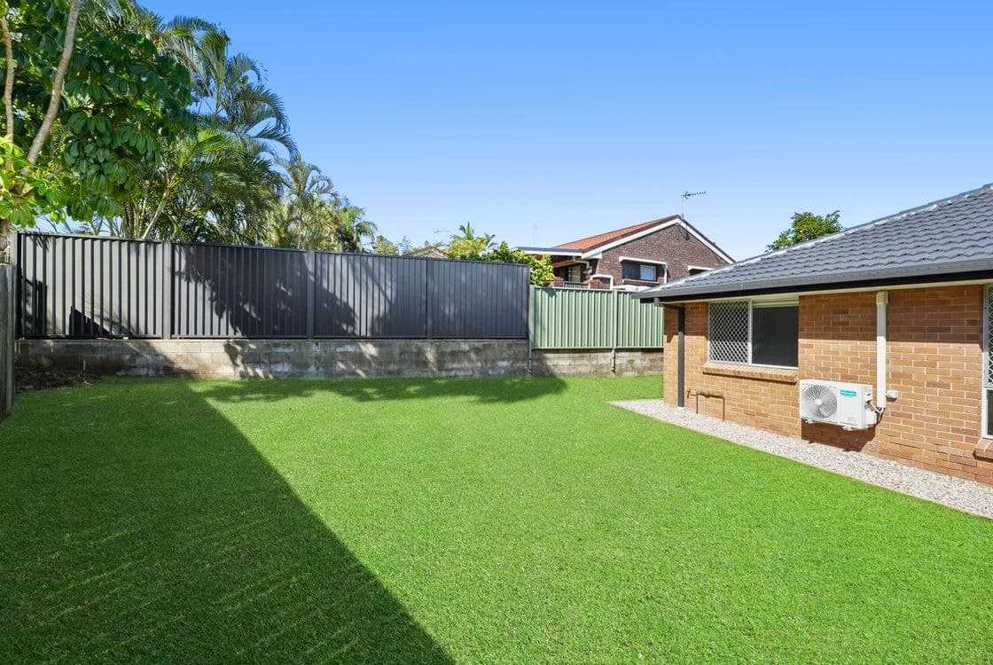2/11 Gladys Street, LABRADOR, QLD, 4215, Labrador - Thumbnail 3