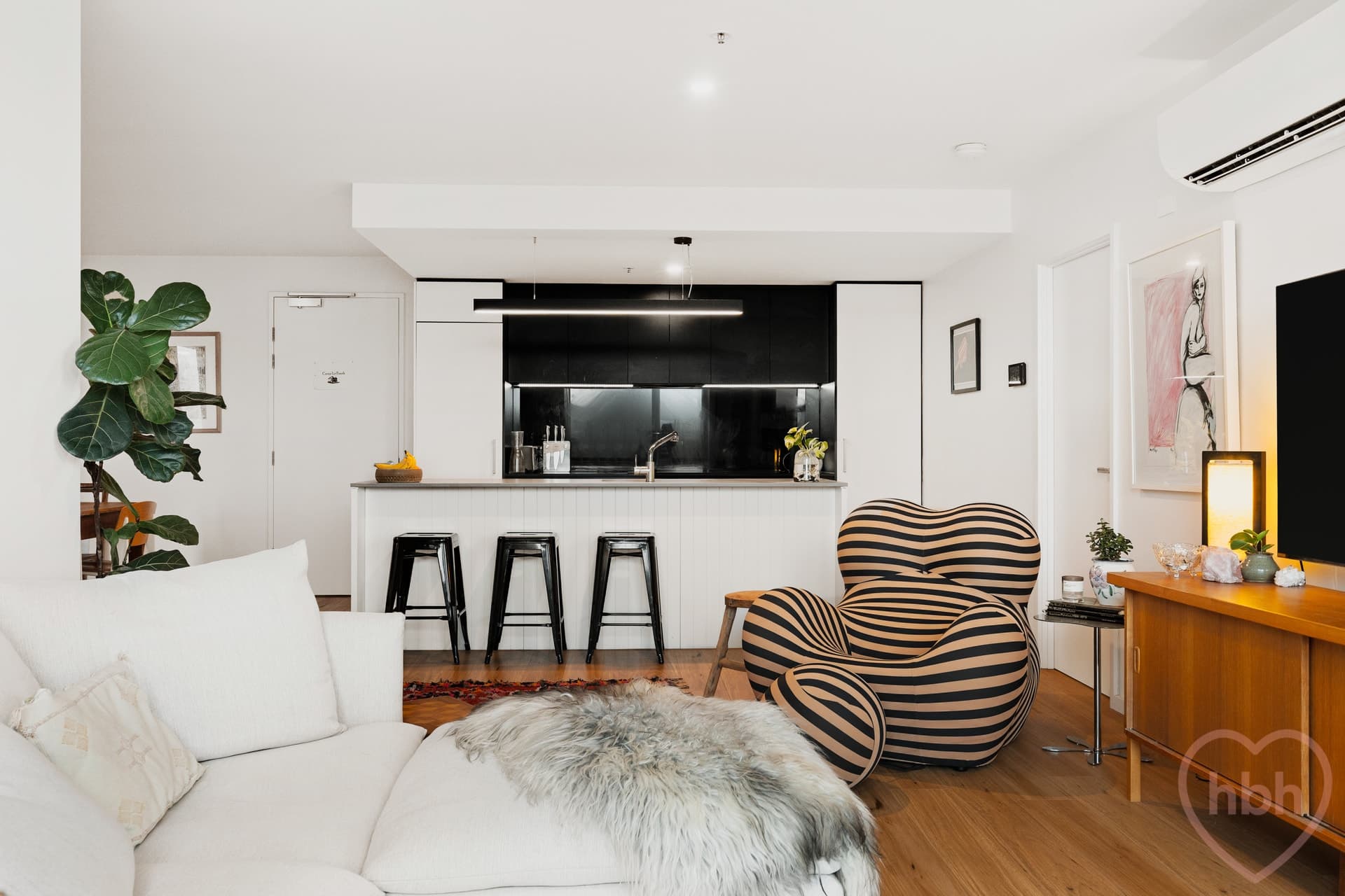 715/25 Challis Street, Dickson - Thumbnail 6