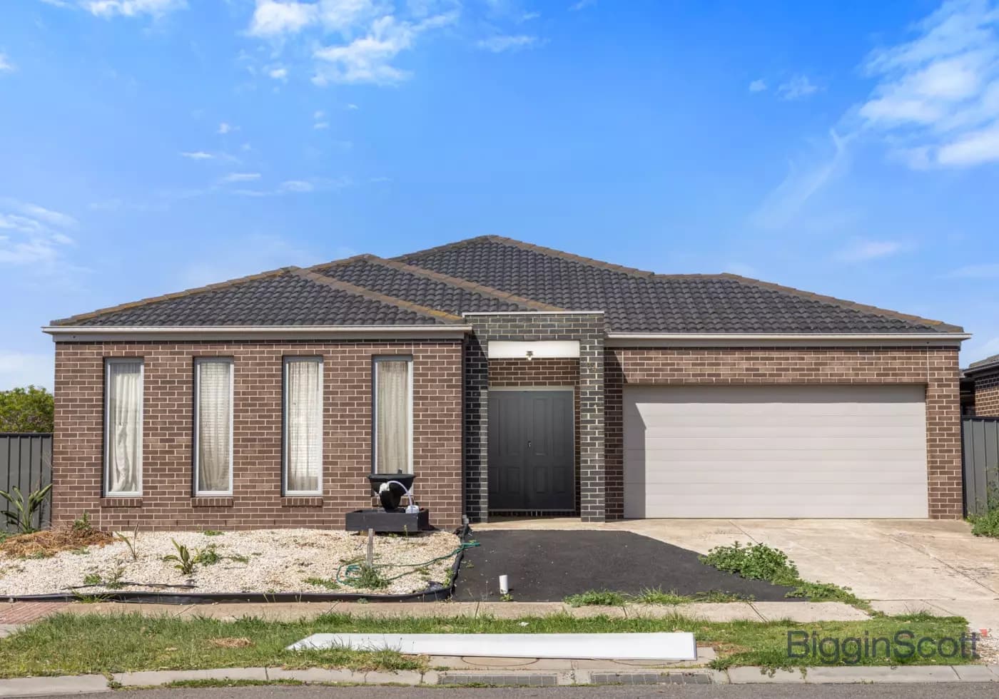 34 Eagleridge Promenade, Tarneit, VIC, Tarneit - Thumbnail 2
