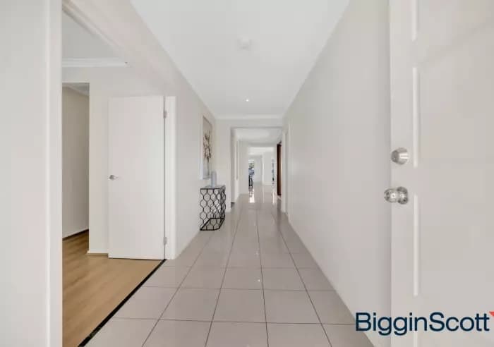 41 Clearwater Rise Parade, Truganina, VIC, Truganina - Thumbnail 3