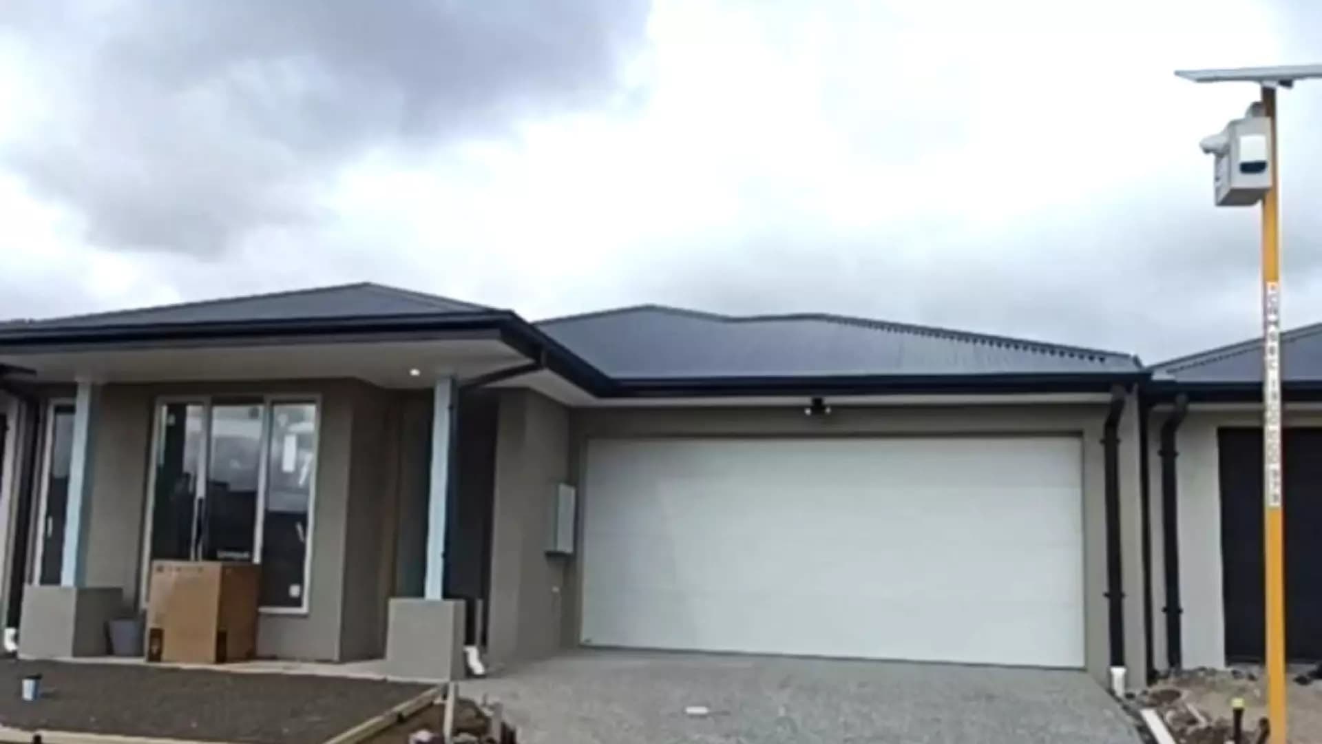 23 Banquet Drive, Tarneit, VIC, Tarneit - Thumbnail 2