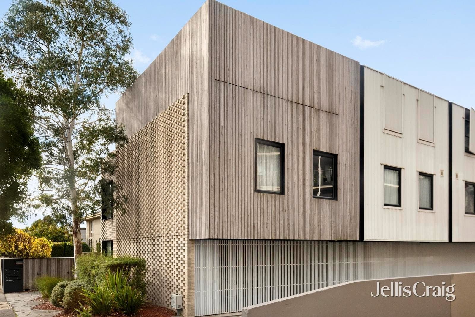 1/3 Railway Avenue, Armadale, Armadale - Thumbnail 2