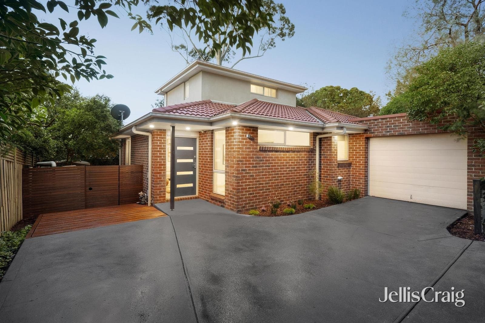 2/6 Mayfield Street, Greensborough, Greensborough - Thumbnail 2