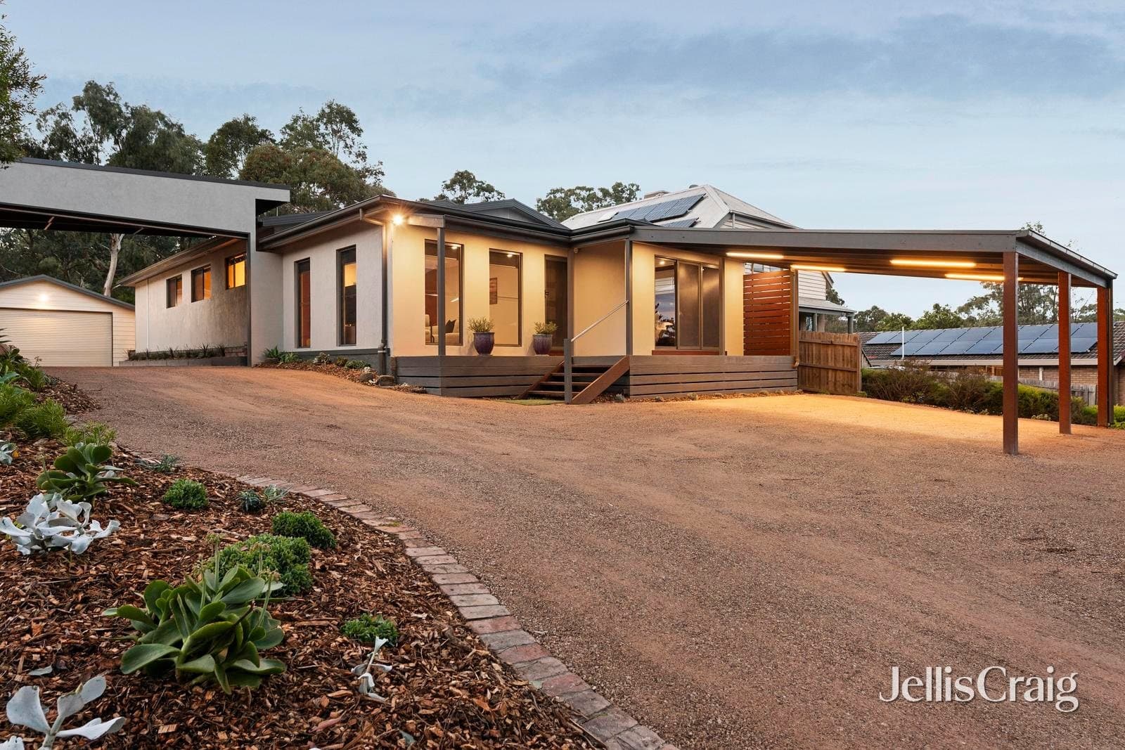 18 Wattletree Road, Hurstbridge, Hurstbridge - Thumbnail 2