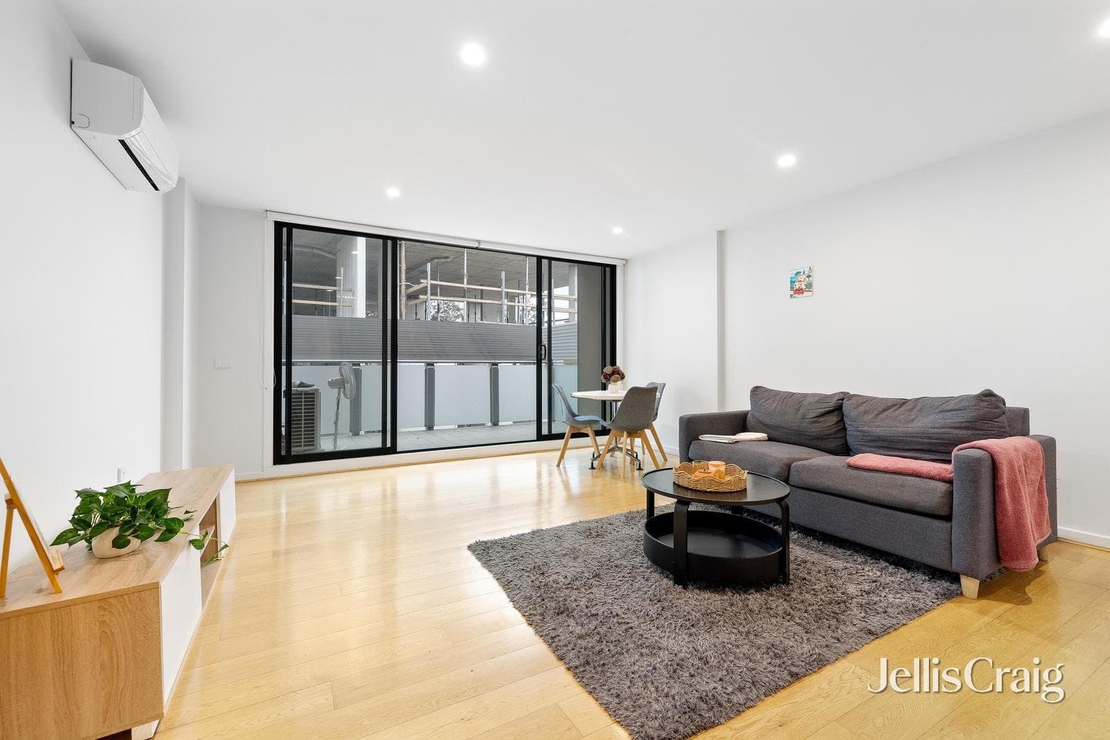 3/85 Whitehorse Road, Blackburn, Blackburn - Thumbnail 2