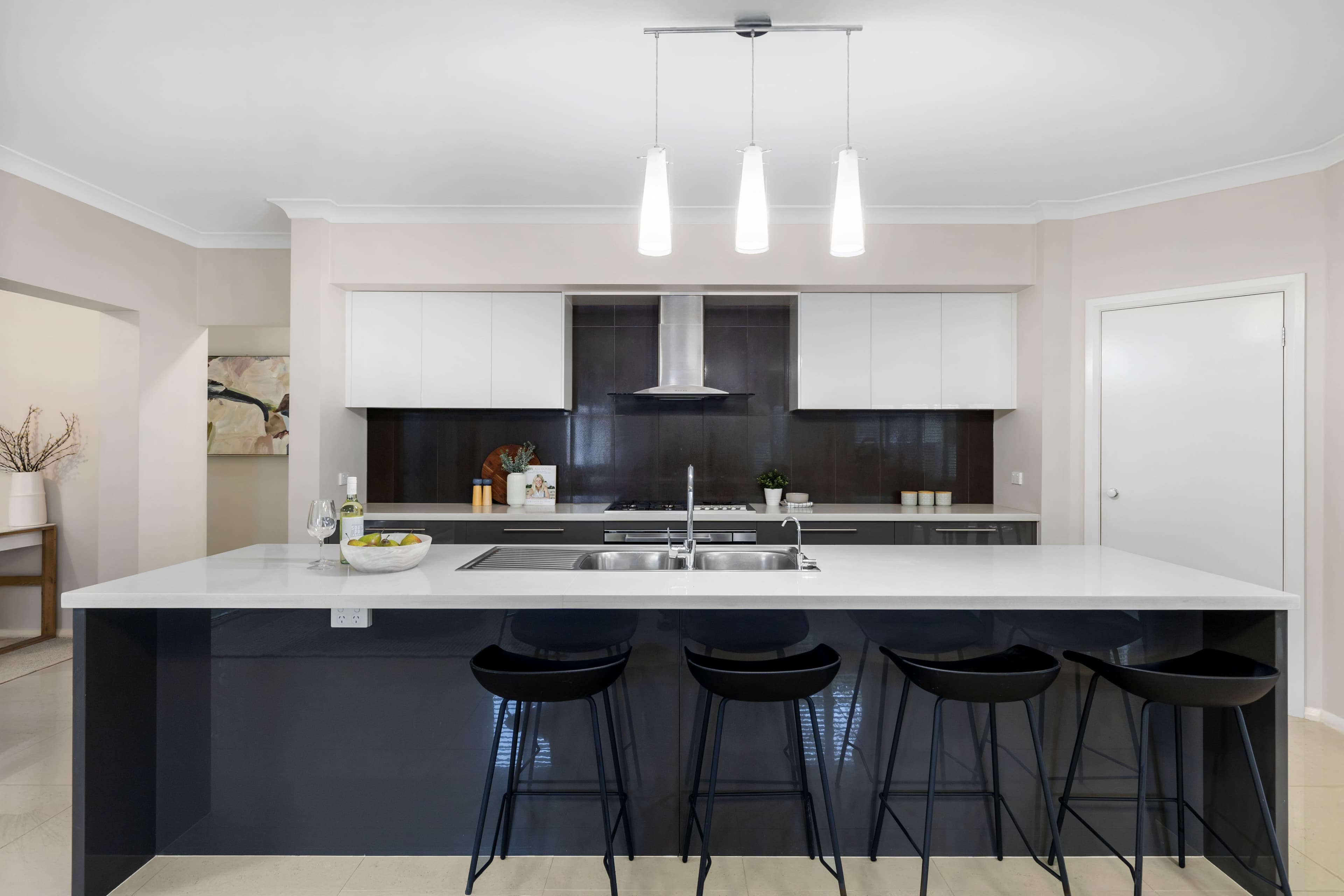 13 Silkwood Avenue, CLAREMONT MEADOWS, Claremont Meadows - Thumbnail 4