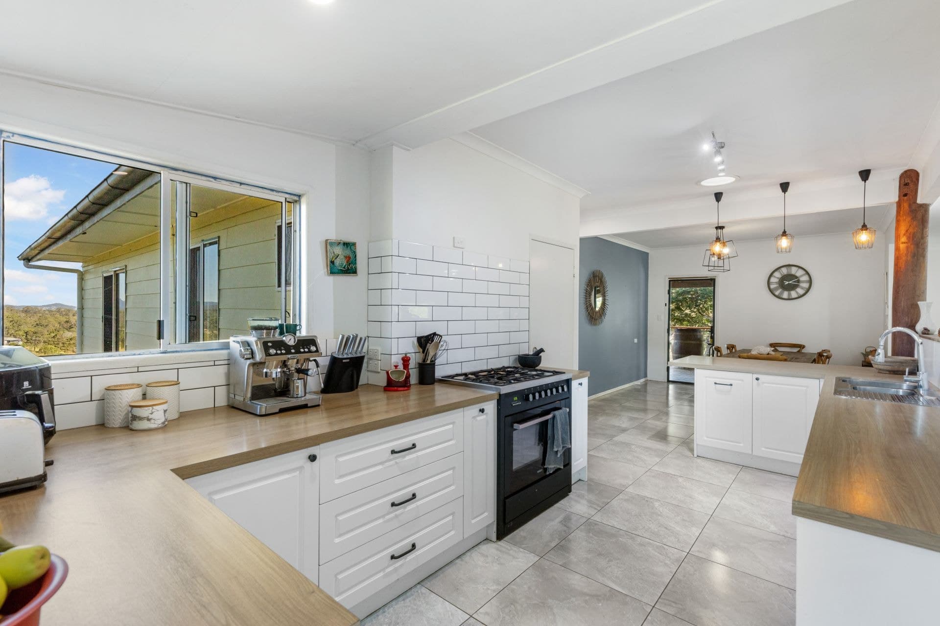 1028 Tin Can Bay Road, Canina - Thumbnail 5