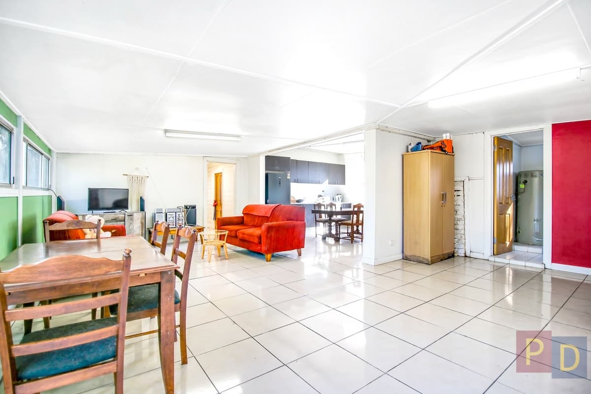 14 Macquarie Street, Singleton NSW 2330, Singleton - Thumbnail 2