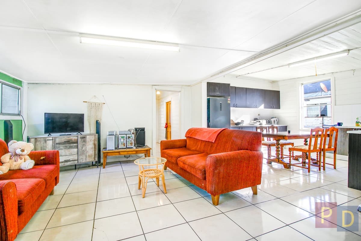 14 Macquarie Street, Singleton NSW 2330, Singleton - Thumbnail 3