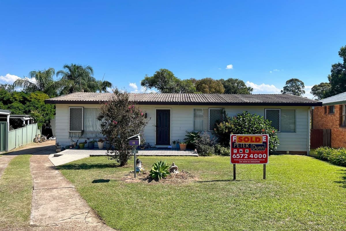 7 Bligh Close, Singleton NSW 2330, Singleton - Image 1