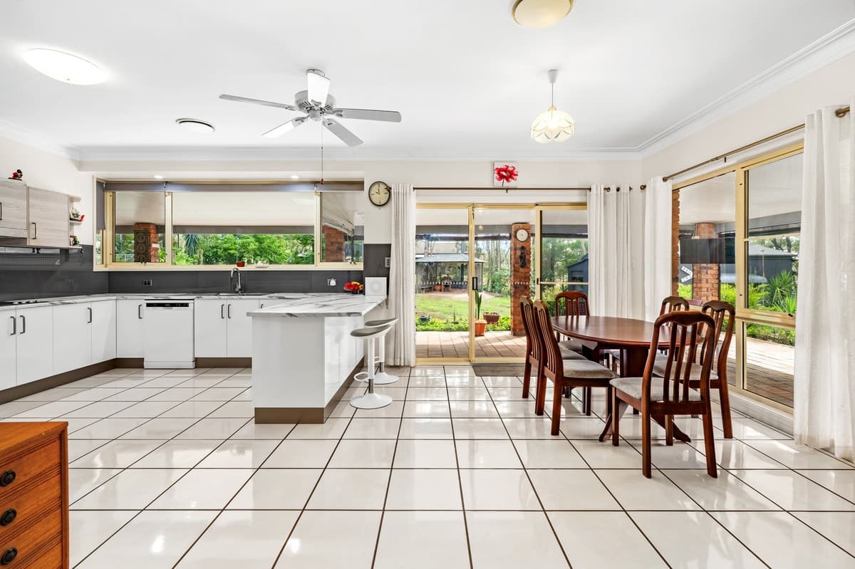 4 The Glade, Singleton NSW 2330, Singleton - Thumbnail 8