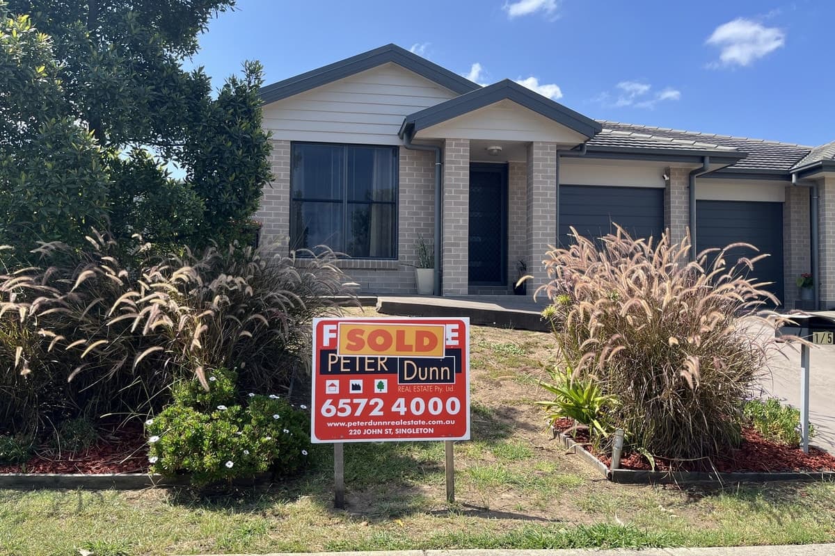 1 / 5 Lambkin Street, Singleton NSW 2330, Singleton - Image 1
