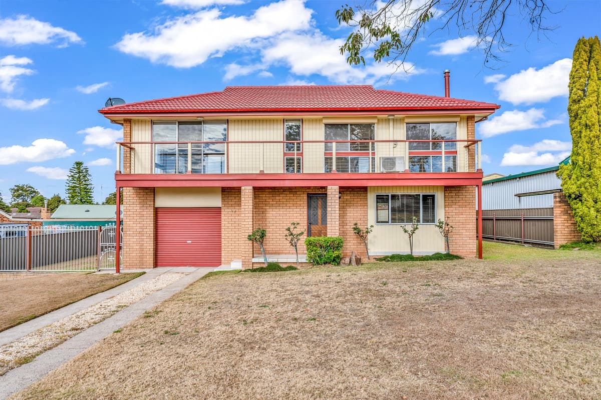 121 Blaxland Avenue, Singleton NSW 2330, Singleton - Thumbnail 2