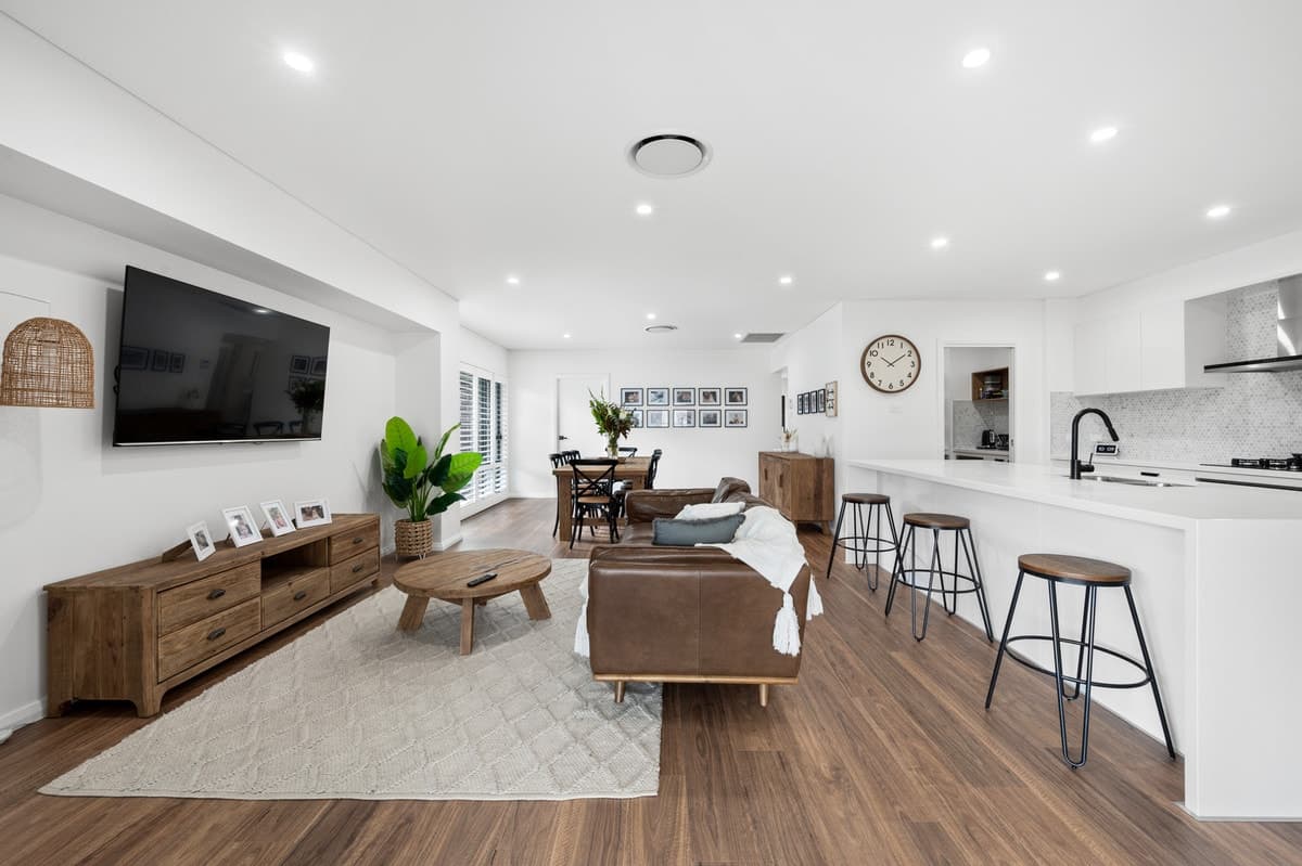 16 Dimmock Street, Singleton NSW 2330, Singleton - Thumbnail 2