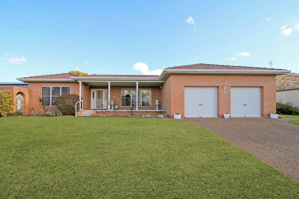 14 Grainger Crescent, Singleton NSW 2330, Singleton - Thumbnail 2