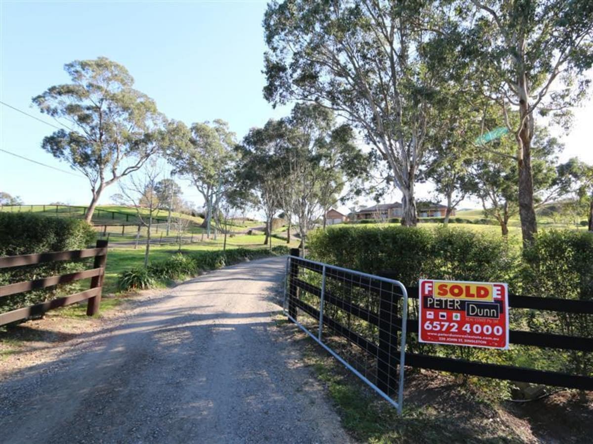 6 McDougall Close, SINGLETON NSW 2330, Singleton - Image 1